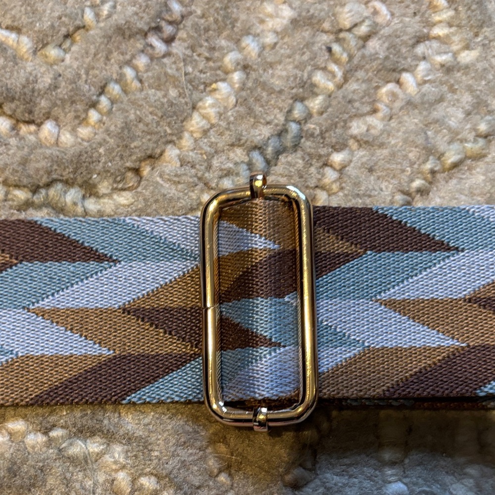 Geometric Pattern Bag Strap in Blue and Brown - Picture 4 of 9